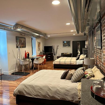 Historical Oscar Lofquist House In The Heart Of Des Moines Apartment Exterior photo