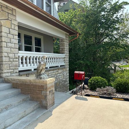 Historical Oscar Lofquist House In The Heart Of Des Moines Apartment Exterior photo