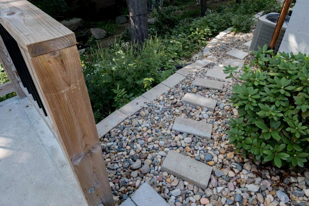 Historical Oscar Lofquist House In The Heart Of Des Moines Apartment Exterior photo